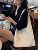Maisondeu Day Hobo Bag (Off White)