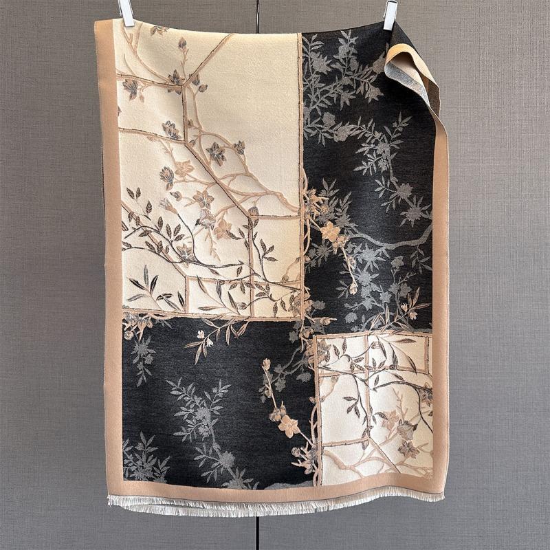 Autumn New Cashmere Tassel Scarf Women's Fashion Age-reducing Jacquard Scarf Warm and Thickened Large Shawl