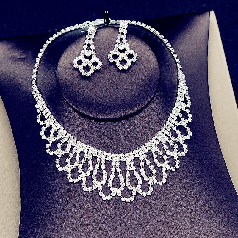 Ladies Jewelry Set New Simple And Versatile Bridal Wedding Dress Necklace Earrings Two -Piece Korean Rhinestone Wedding Necklace