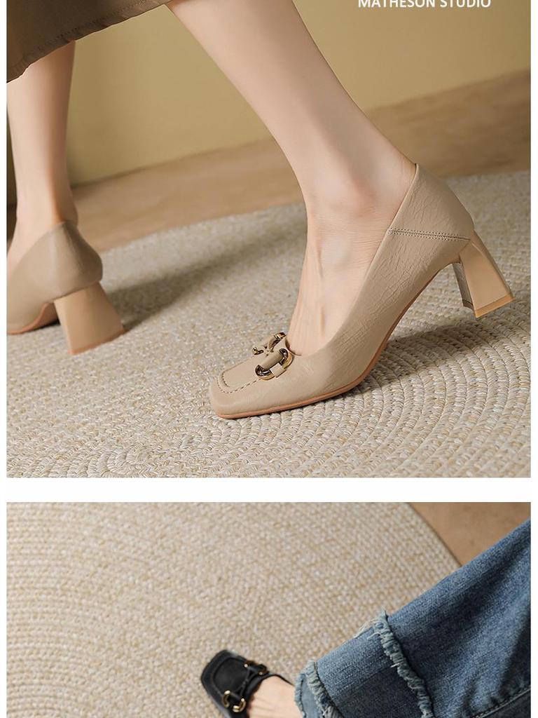 BEIJIANI 5525-8 Damen Square Toe Schafsleder Chunky Heels mit Metallschnalle, Konvertierbares Slipper-Design.