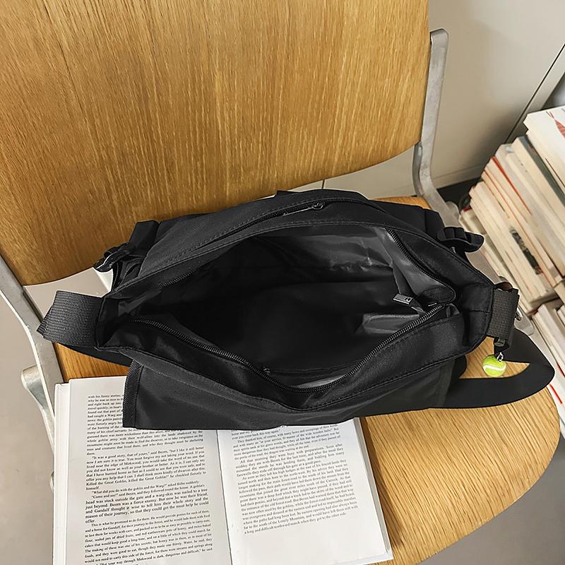 Mäns Messenger-väska Dam Axelväska Pendlar Väska Stor Kapacitet Student Klass Bokväska