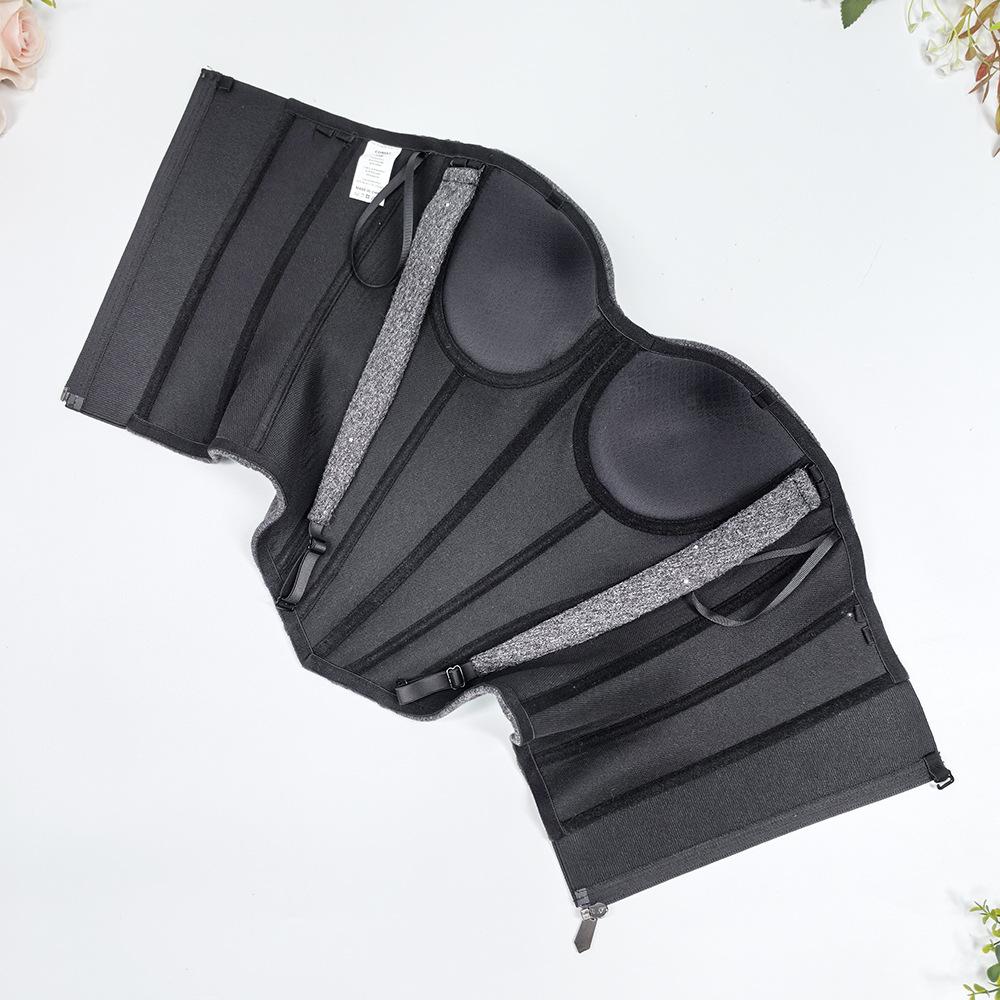 Corsete, îmbrăcăminte de damă la modă și elegantă