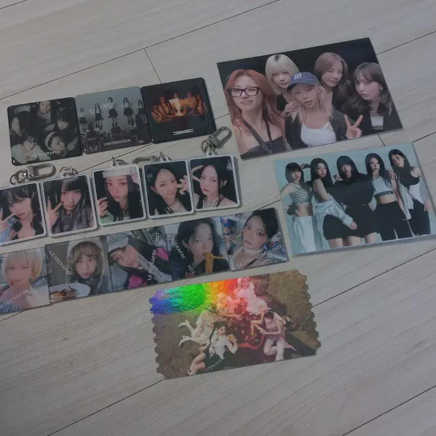 Batch) Le Sserafim Album Bonus Magnet Keyring Photocard Holder Set Broadcast Luck Concert
