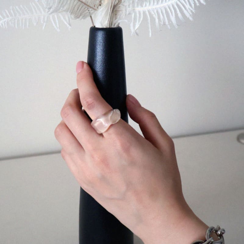 APIOH WAVE CLEAR RING