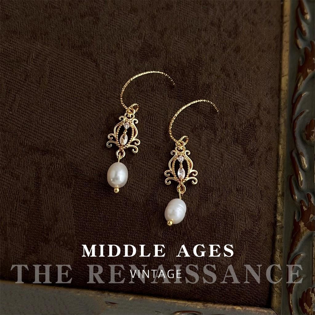 Freshwater pearl inlaid zircon hollow earrings French literary retro court style earrings women