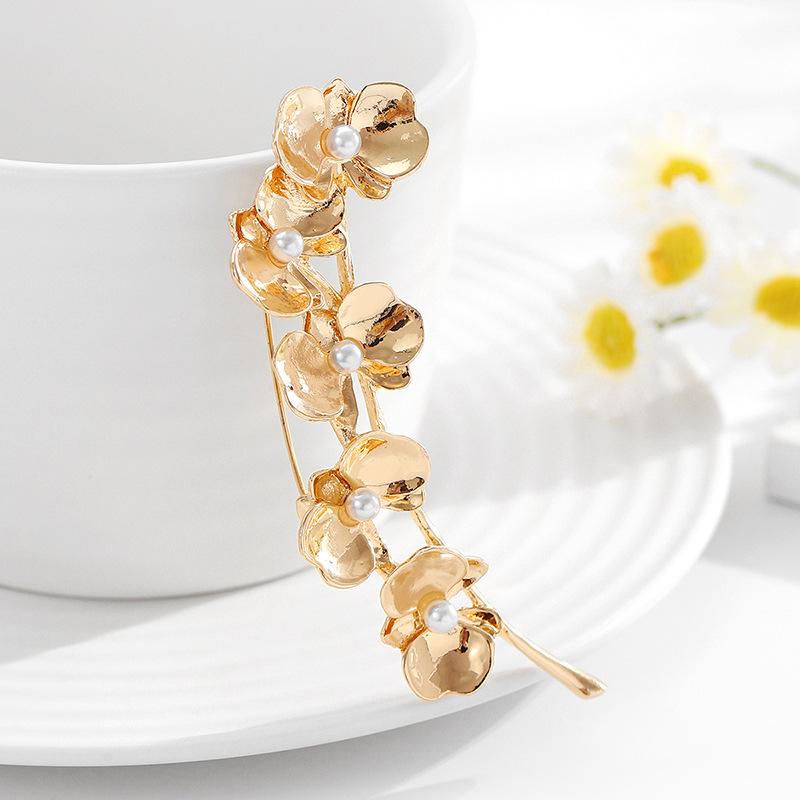 

Luxury Temperament Gold Color Butterfly Orchid Flower Pearl Brooches for Women Clothing Accessories Corsage Pins Jewelry Gifts