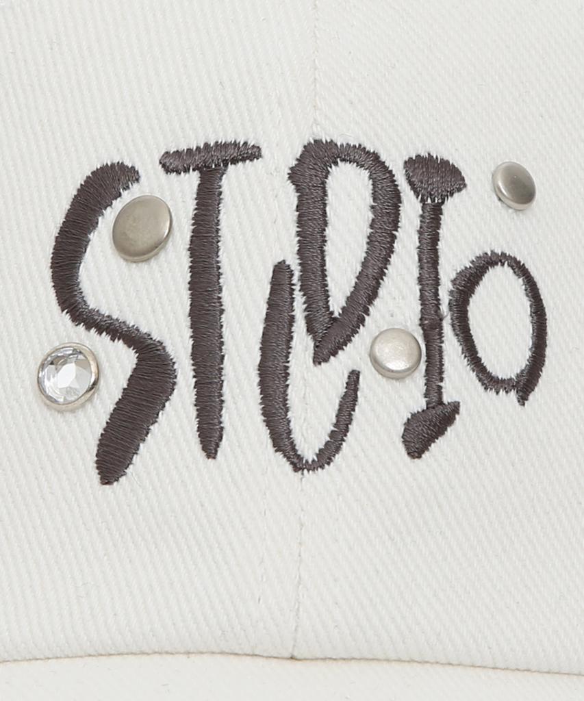 Eondeokeonteulolseutyudio Stud Logo Ball Cap Ball Cap / Jewel Stud / Batik Cream