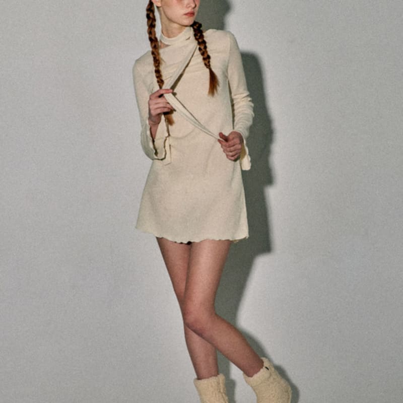 QUAFE KNIT ONEPIECE & MUFFLER SET_IVORY