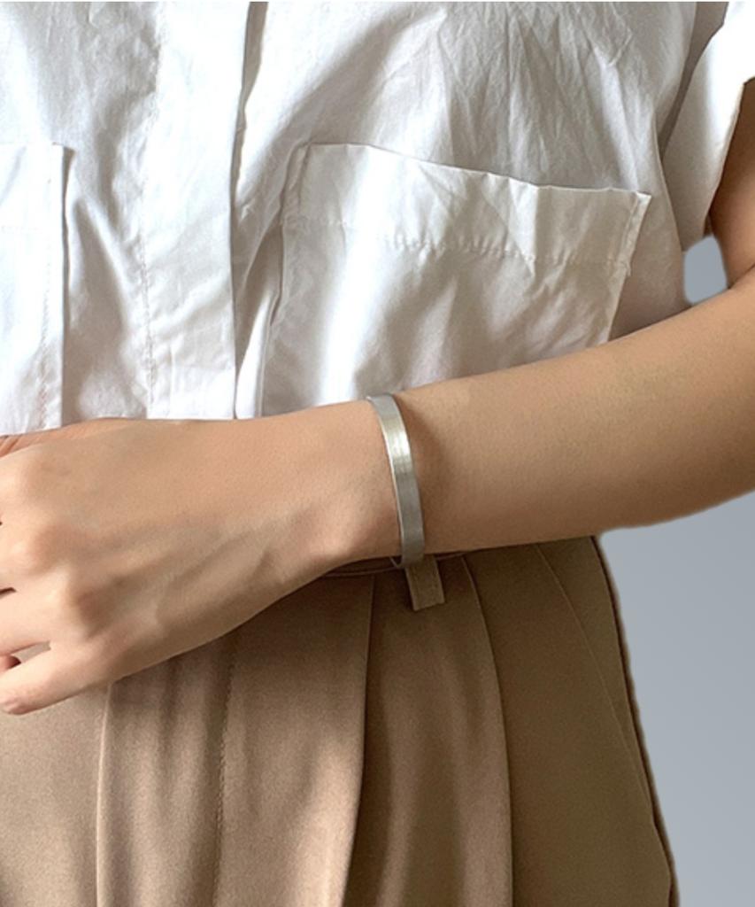 Sabona London F-Bwg1 Matte White Gold Plated Plain Fashion Bangle