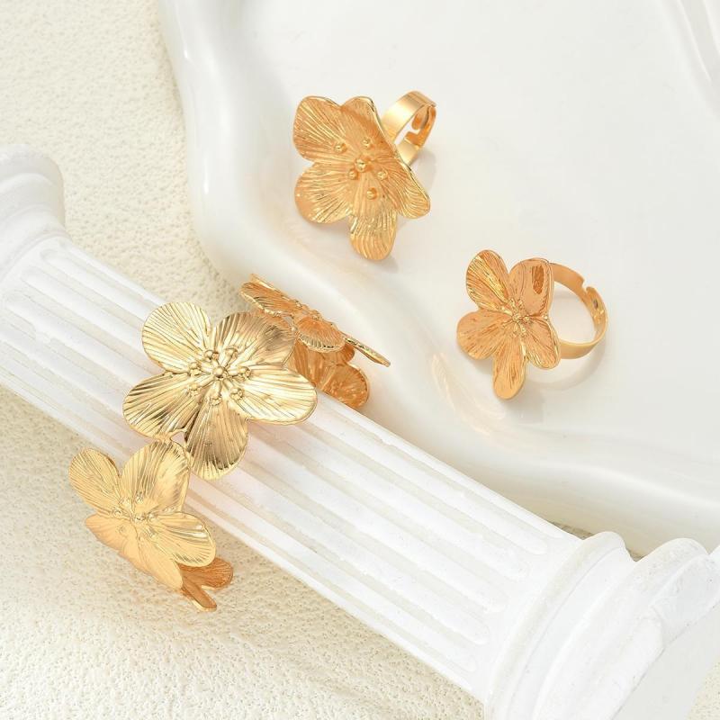 3Pcs/Set Fashion Metal Large Flower Splicing Bracelet for Women Trend Open Flowers Bangle Rings Sets Party Holiday Jewelry Gifts