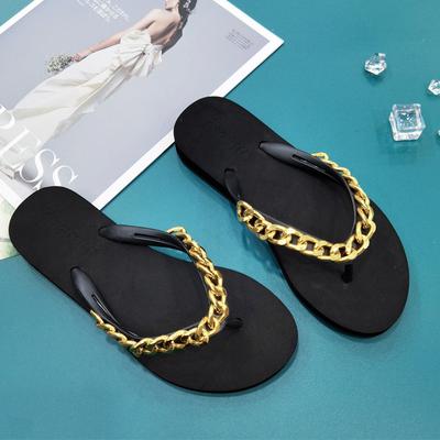 Fashion New Fashion Flat Flip-flops Women's Summer Beach Shoes Chain Korean Version of Rhinestone Women's Slippers