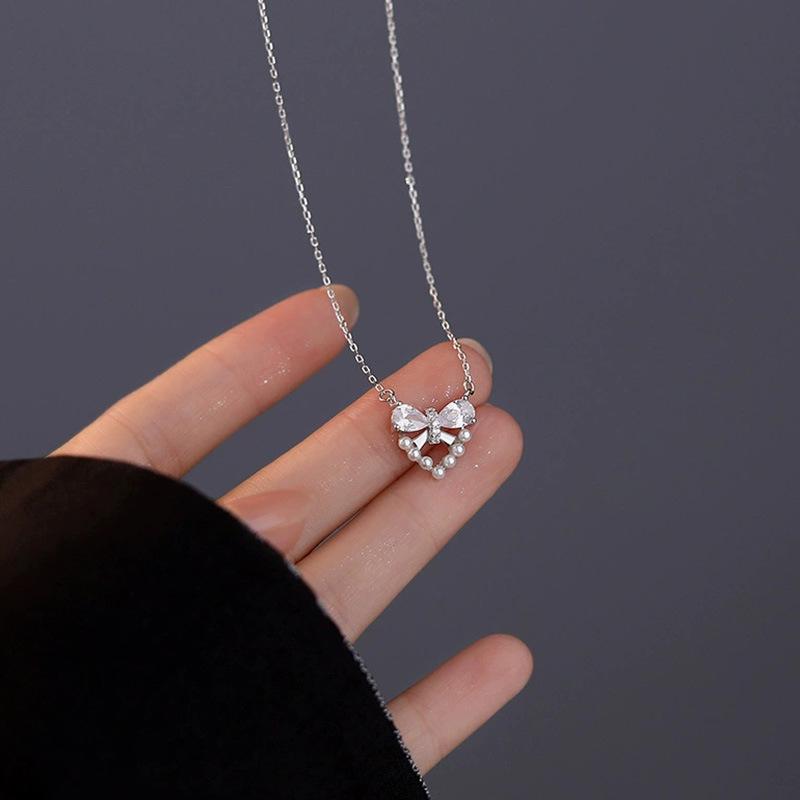 Elegant S925 Sterling Silver Heart Bow Pearl Choker Necklace for Women - Handmade Sweet Niche Style 925 Sterling Silver