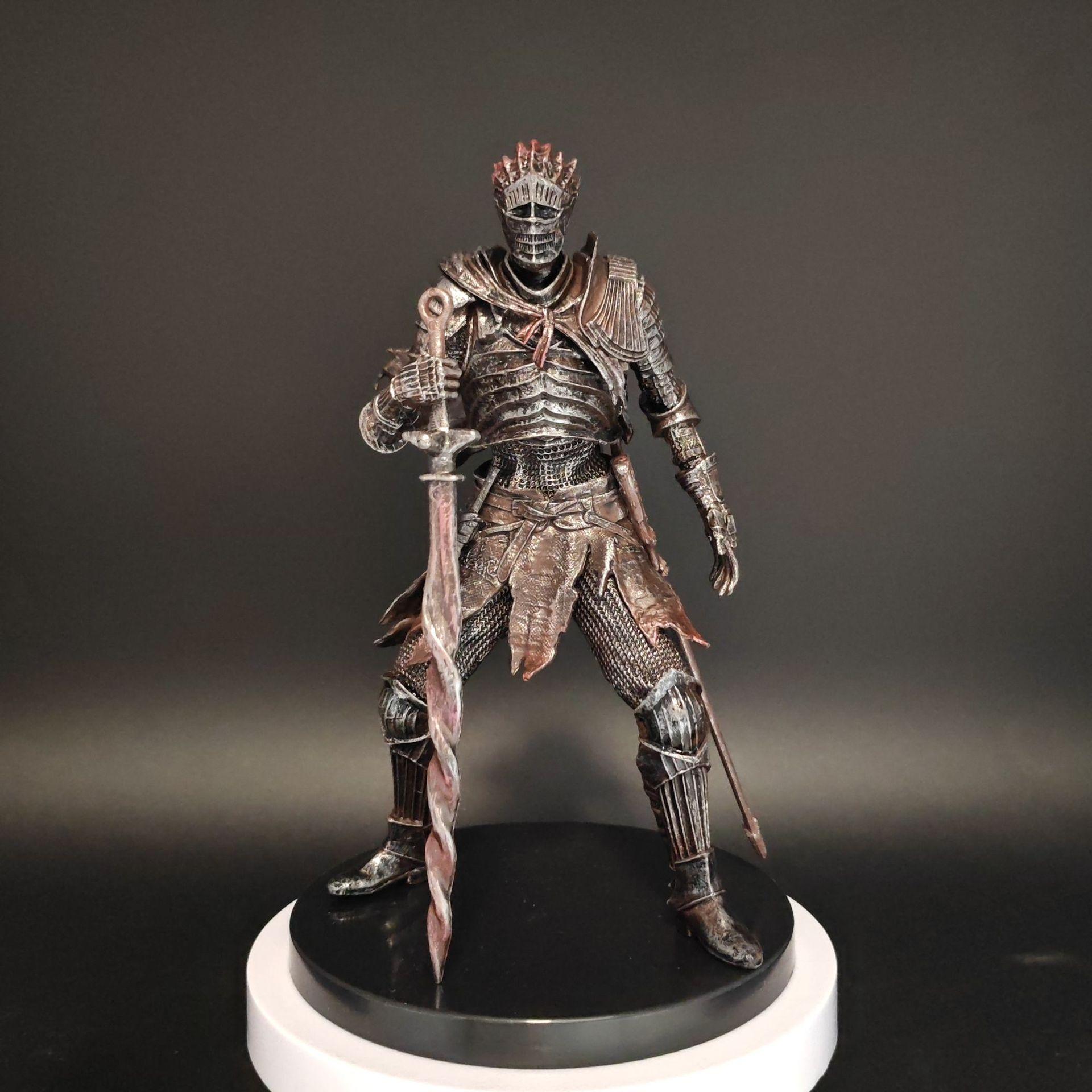 

Аниме Dark Souls 3: Король зарплат, Аватар, Рыцарь, Солдат-нежить, Модель для рабочего стола, ручная работа, фигурка, игрушка, подарок для мальчиков.