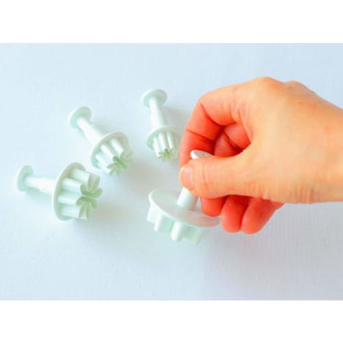 Cotta Daisy Cutter (Set of 4) White, Maximum: Diameter 45 x Height 15mm, Minimum: Diameter 23 x Height 15mm 86774