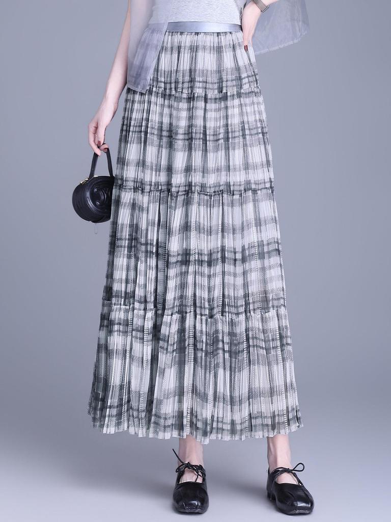 Elegant Spring 2026 Plaid Pleated A-line Skirt with Wide Hem