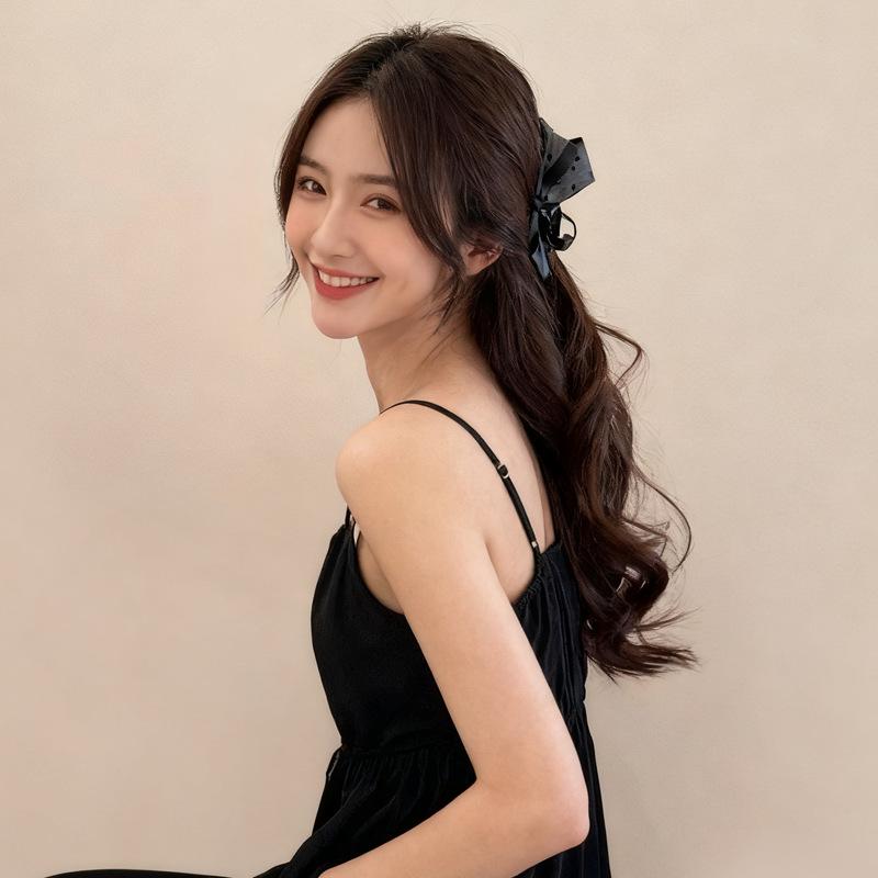 Korean Polka Dot Grey Bow Claw Clip: Stylish High-End Hair Accessory for Ponytails & Buns