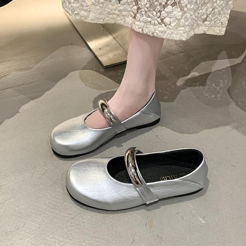 French shallow mouth flat bottom one pedal lazy shoes niche 2025 spring new soft sole fairy wind two wear single shoes woman