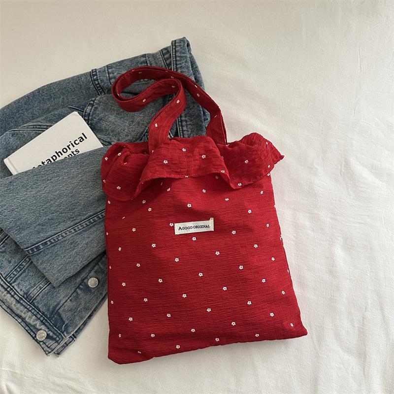 

Сумка-тоут из сетки с оборками и краем листа в стиле феи, для отпуска, повседневная, тренд весны 2025, свежая, на плечо, женская, портативная красный