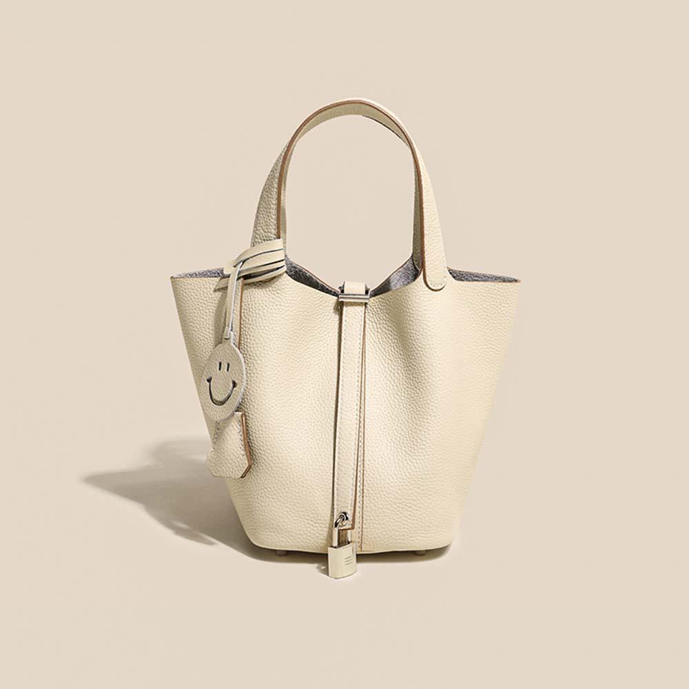 2025 Trending Women's Genuine Leather Cowhide Bucket Bag: Versatile, Top Layer Vegetable Tanned Handbag
