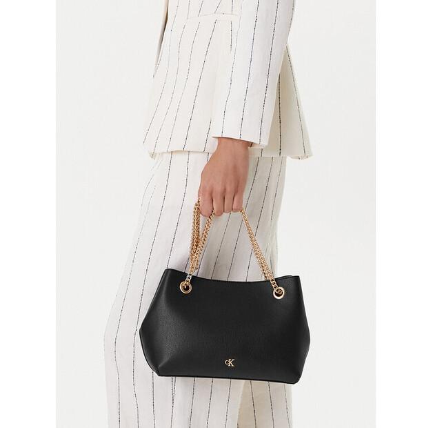Сумка Calvin Klein Minimal Monogram Shoulder Bag Wi One Size