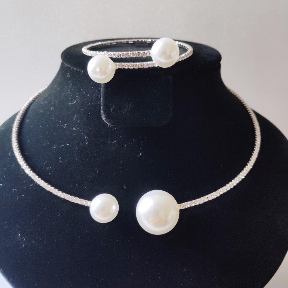 Adjustable Bridal Necklace & Bracelet Set with Imitation Pearls & Diamonds