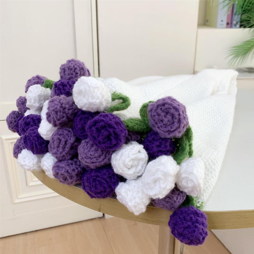 Handmade Knitted Gradient Rose Bouquet Wool Blanket - Perfect Valentine's Day Sofa Nap Gift