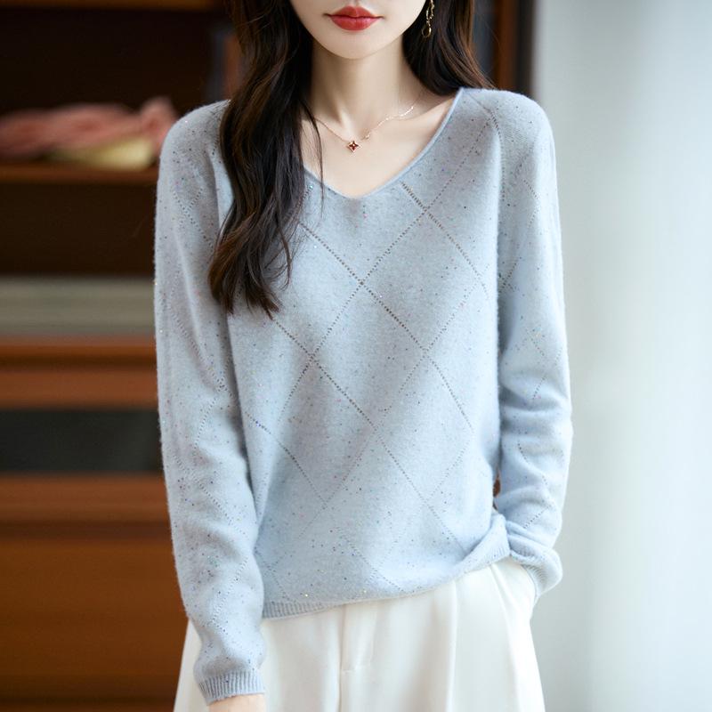 Mengyi Women's V-neck Wool Sweater: Versatile Knitwear for Layering or Standalone Wear