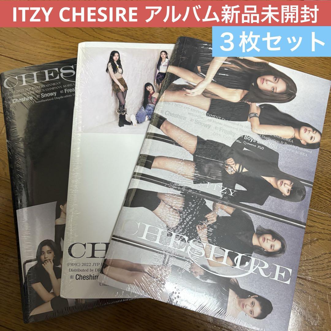 

[Б/В] itzy cheshire набір з 3 предметів альбом cd фотокартка для обміну