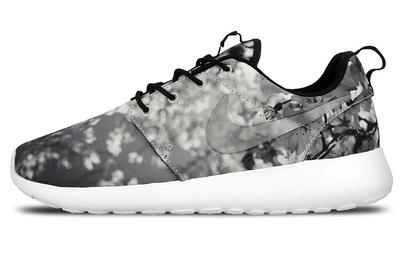 Roshe One Cherry Blossom Damskie 819960-001