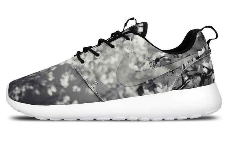 Nike Roshe One Cherry Blossom Women s 819960-001 36.5