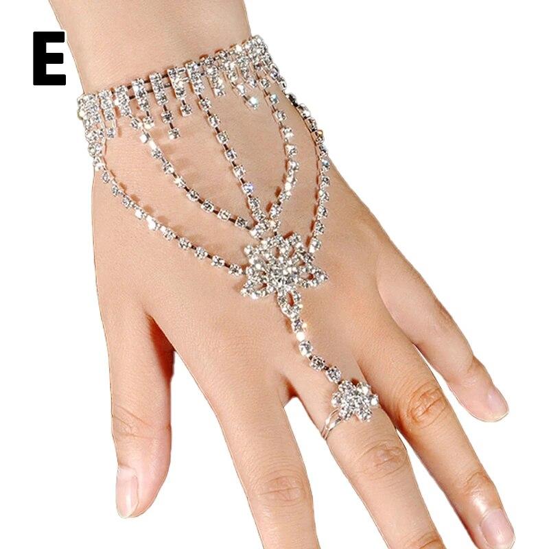 Bracciale di Strass con Anello da Dito Fiocco Corona Maglia Polso Semplice Catena Bracciali Charm da Donna Gioielli Trendy da Donna