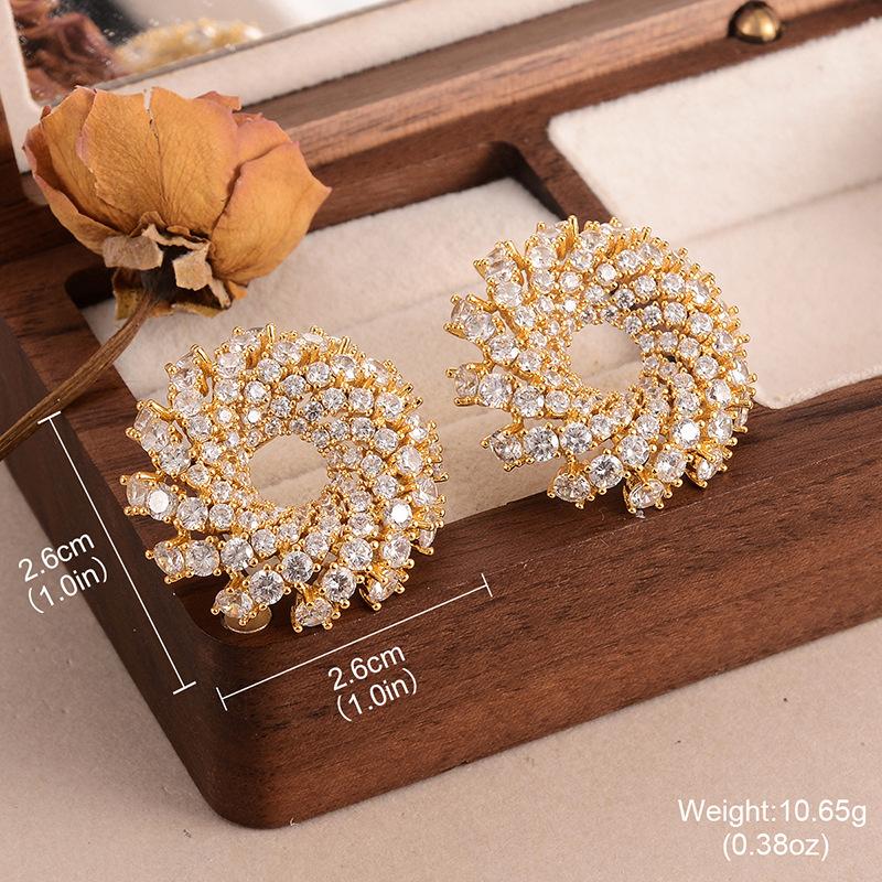 Light luxury zircon flower earrings, exquisite elegance and versatile temperament, new summer design earrings for women