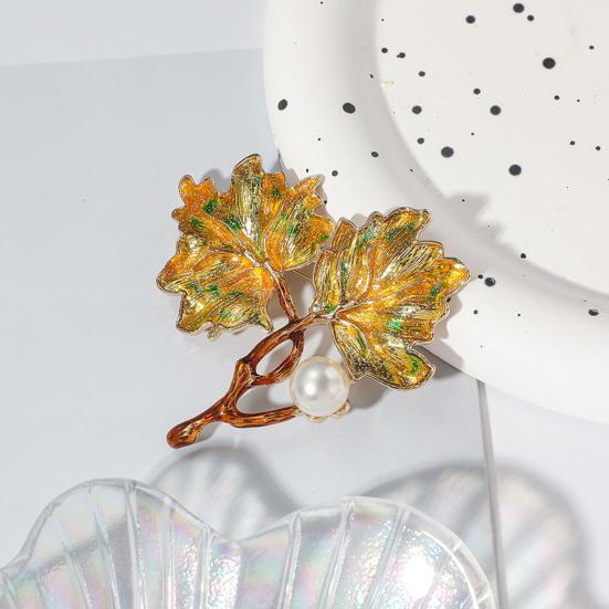 Women Brooch Maple Shape Enamel Oil Dripping Faux Pearl Decor Retro Anti-slip Polished