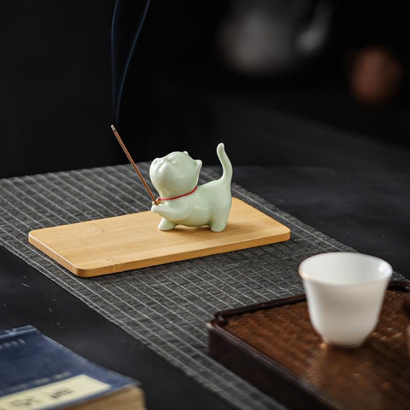 Cute Cat Incense Burner Stick Holder Mini Lovely Cat Incense Burner With Bamboo Mat Home Decor Tea Pet Tea Ceremony Accessories