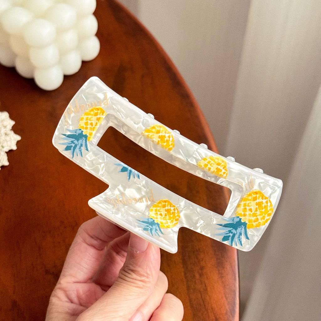 

Fashionable Acrylic Hair Claw Clips With Fresh Fruit Prints Perfect For Spring 2024 Outfits Pineapple