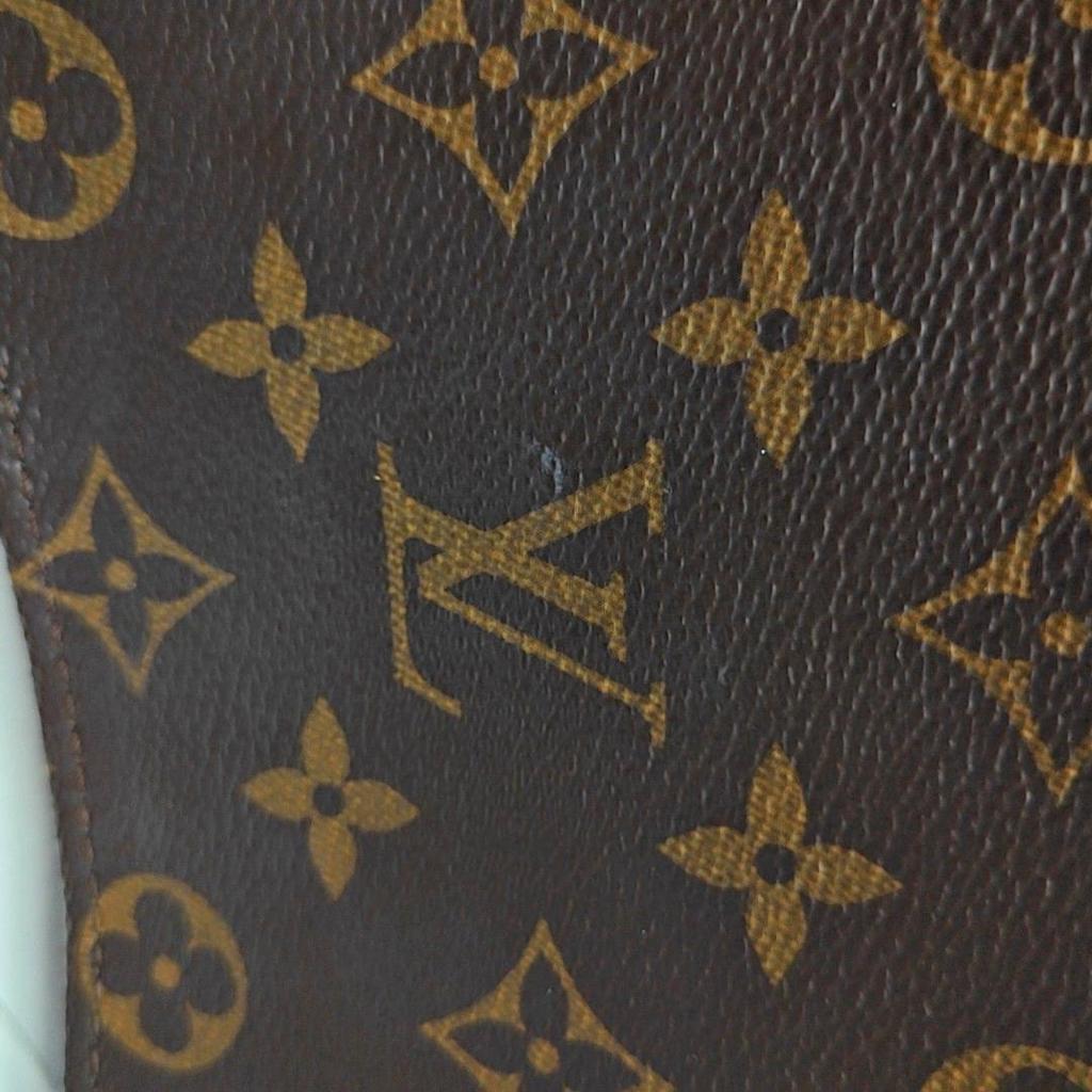 [Pre-Owned] Poche Toilette 19 Classic Monogram Versatile Portable Canvas Toiletry Bag Clutch - Very Good #34DEBZ