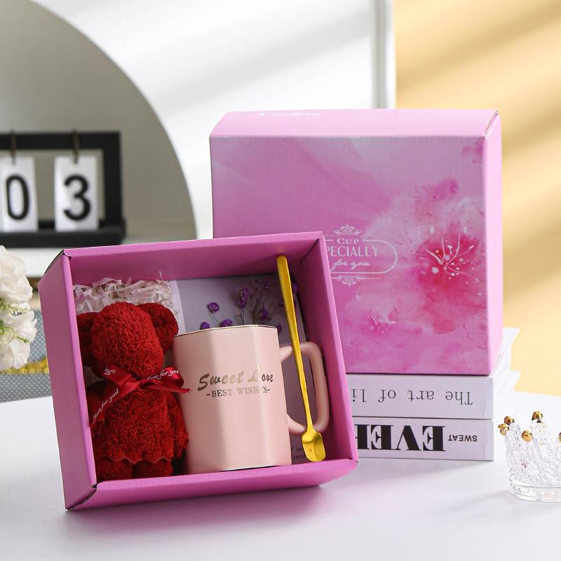Modern simple light luxury ceramic cup mug couple set towel bear souvenir wedding gift opening