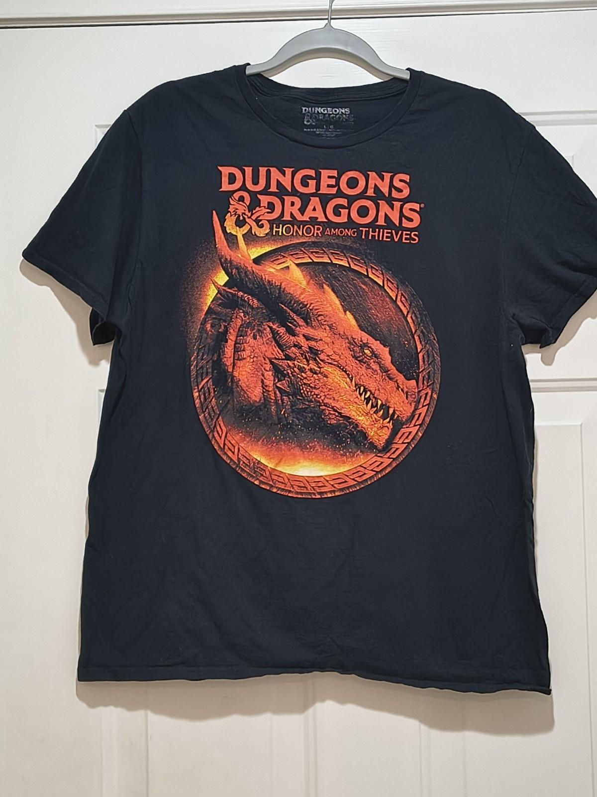 dungeons and dragons honor among thieves Men s Large Graphic Shirt Size Large Unisex T-Shirt S