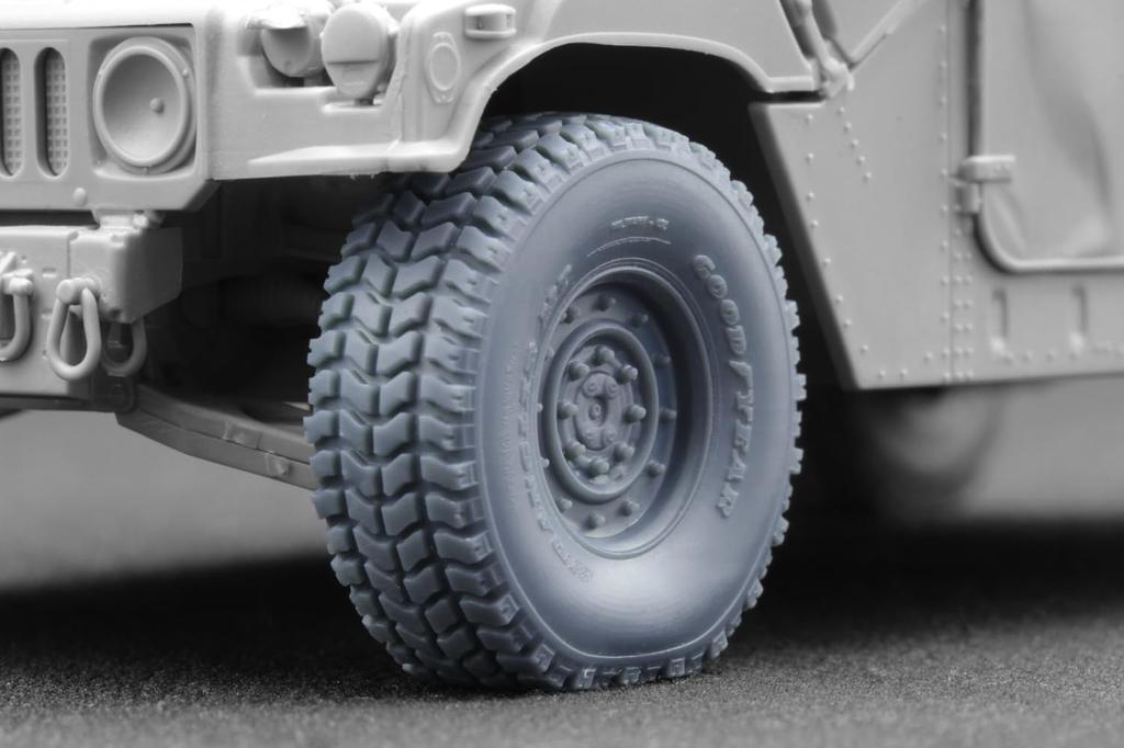 HMMWV MT Wheel Set Plastic Model Parts SCXWM35004S Scale-X 1/35 Weight-Deformed Set, 12-Bolt Type, 5-Piece (for ICM/Academy Models) (Military Vehicle)