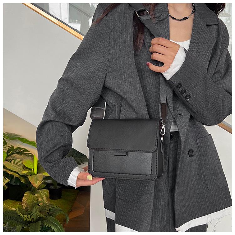 2025 Women's Small Square Crossbody Bag - Korean Niche Fashion for Commute