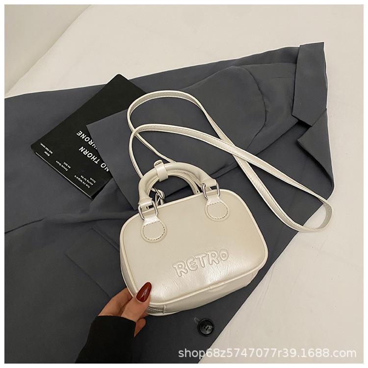 Fashion handbag women's 2025 new trendy fashion super fire shoulder bag high-end messenger small square bag