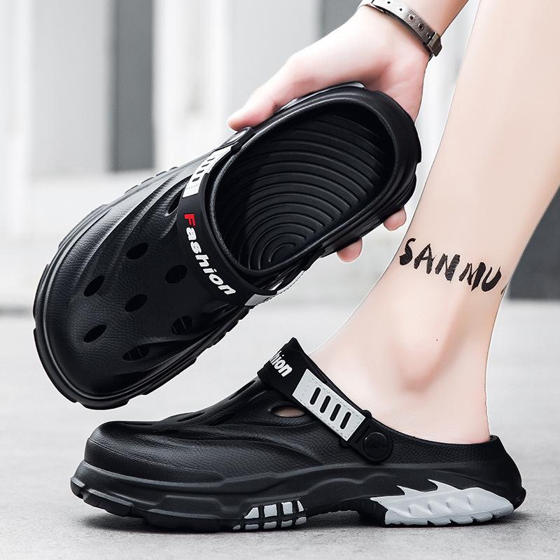 Hole shoes 2025 summer new outdoor two wear bag head slippers trend refreshing sandals travel wading beach shoes