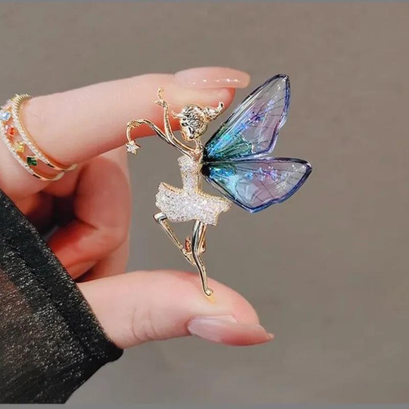 

New Arrival Trend Angel Wings Exquisite Wing Brooch Dancing Girl Coat Corsage Creative Crystal Pin Clothing Accessory for Women фіолетовий