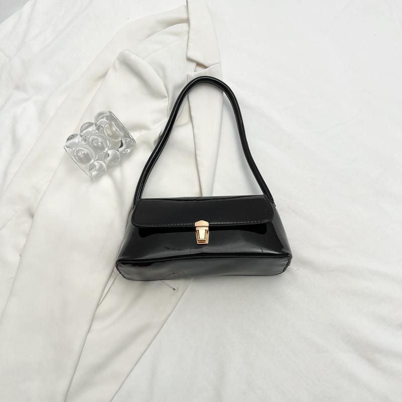 Простая сумка подмышку лето новая красивая модная личность повседневная мода однотонная сумка через плечо только красивая женская сумка