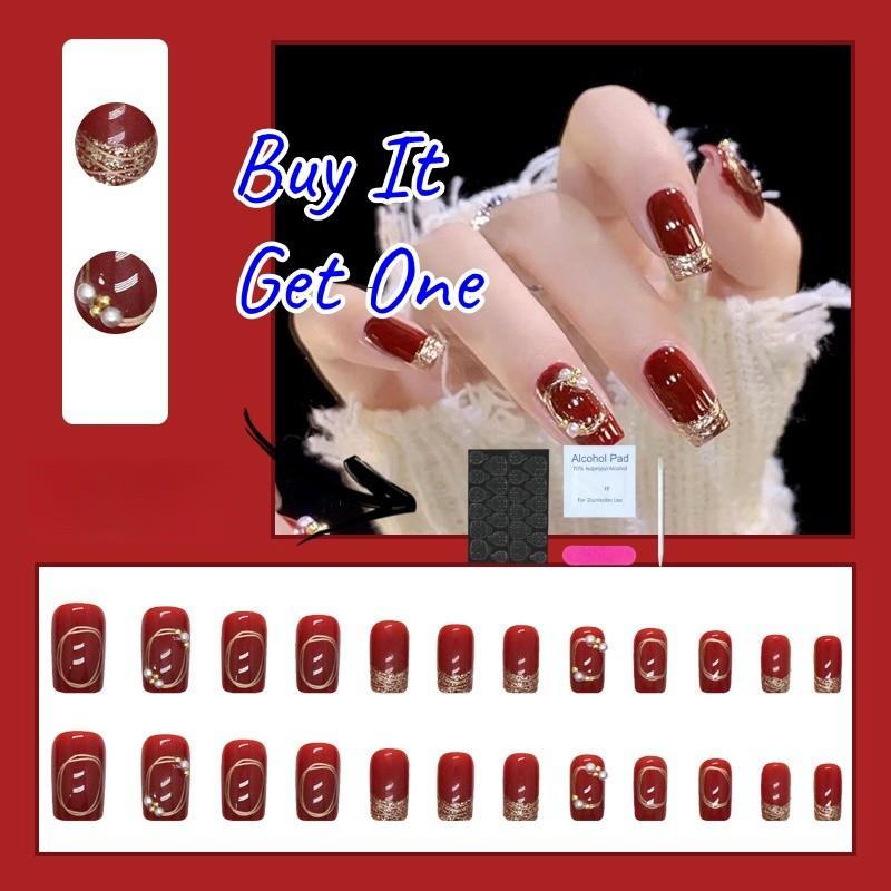 24 pezzi di diamanti scintillanti rosso vino, nail art vibrante di Capodanno, polvere d'oro scintillante, nuovo diamante che indossa un'armatura