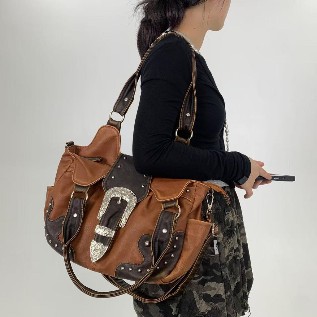 Ladies Millennial Spice Shoulder Bag Large Capacity Vintage Rivet Locomotive Tote Bag