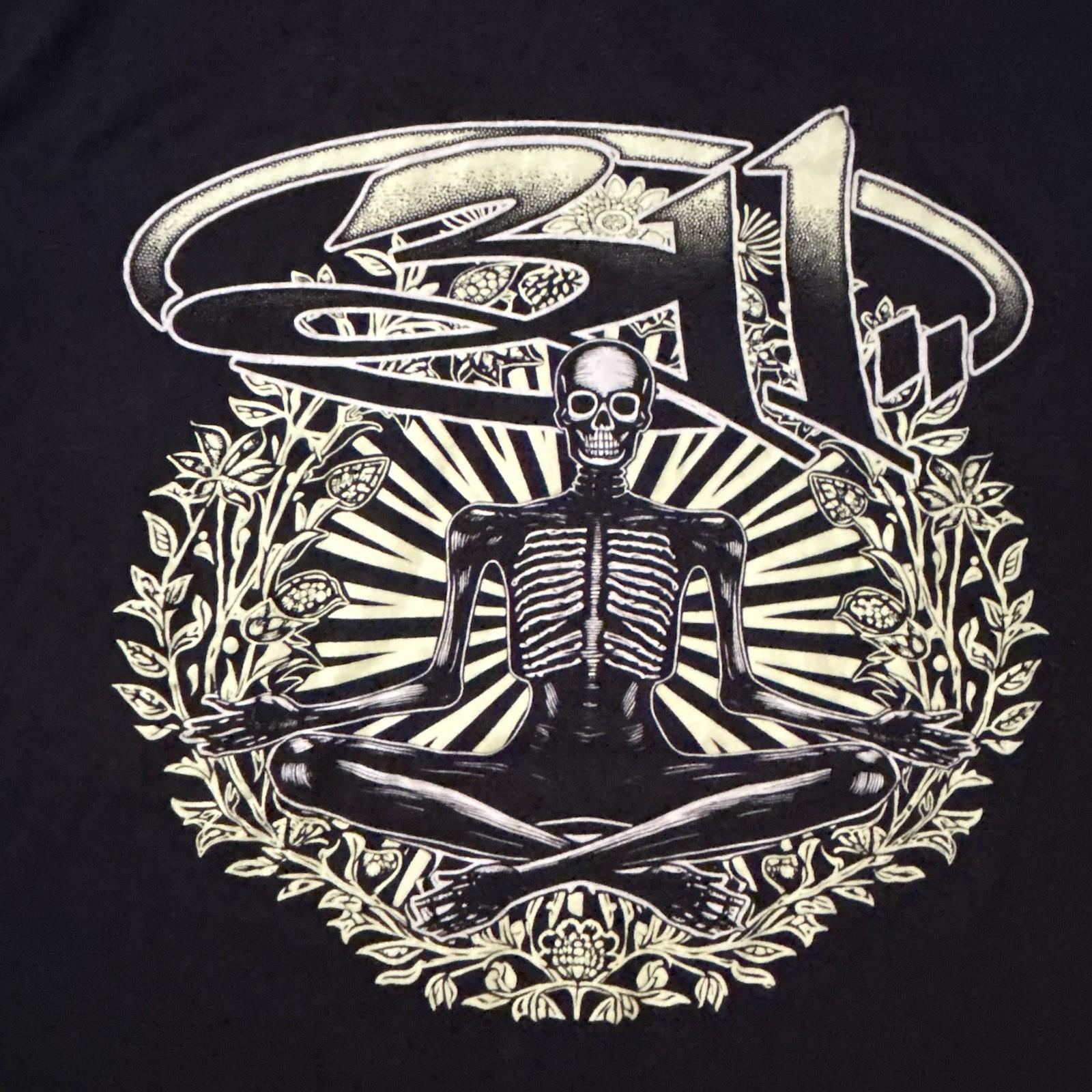 311 band t-shirt meditating skeleton graphic 2XL Band Shirt Unisex T-Shirt L