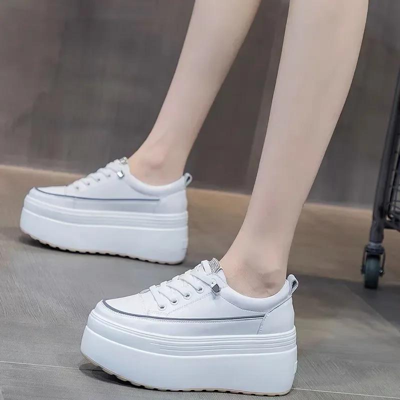 Fashion 8cm White Genuine Leather Platform Heel Women Flats Shoes Comfortable Casual Creepers Chunky Sneaker Summer Bling Shoes Women