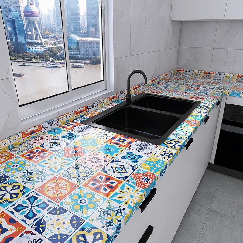 

European Style Wallpaper Self adhesive Waterproof High Temperature Resistance Decorative Kitchen Stickers for Home Decoration 40cmX1m