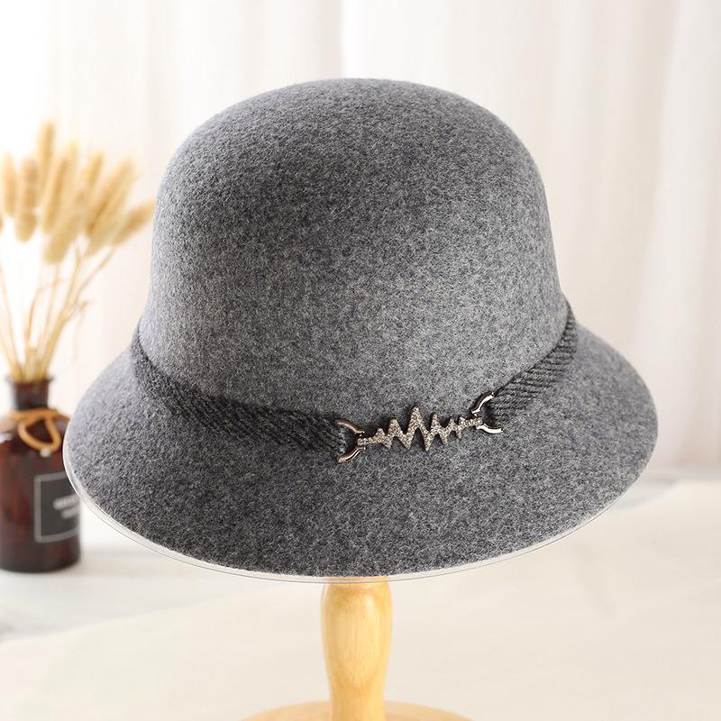 New button noble hat women's British retro dome basin hat autumn and winter short brim old wool top hat